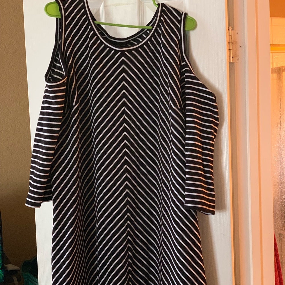 Black and white colder shoulders dress